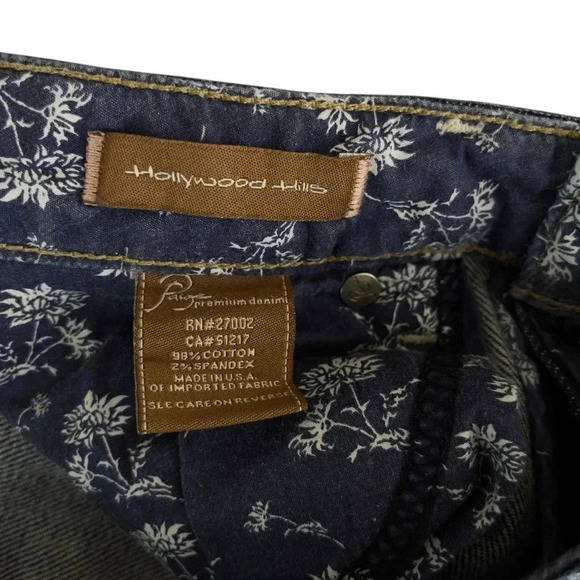 Paige Hollywood Hills  Premium Denim Low Rise Flare Jeans Blue Dark Wash Size 26 - Picture 9 of 9